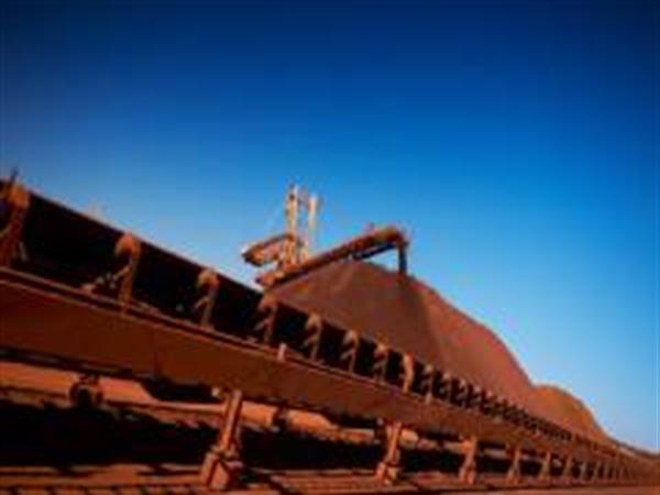 سنگ آهن تا پایان 2021 به 140 دلار بر می گردد